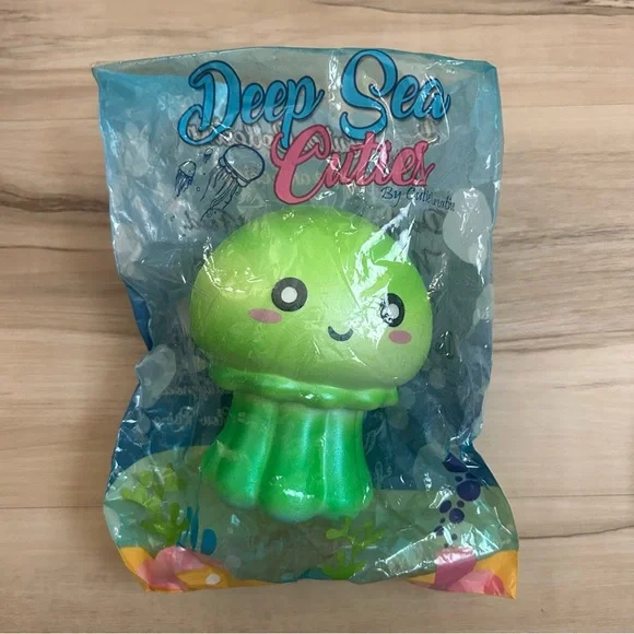 Cute Creative Squishies Deep Sea Cuties Squid And UFO Sheep Lot Bundle - Picture 2 of 11